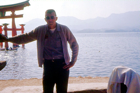 dad 1965395