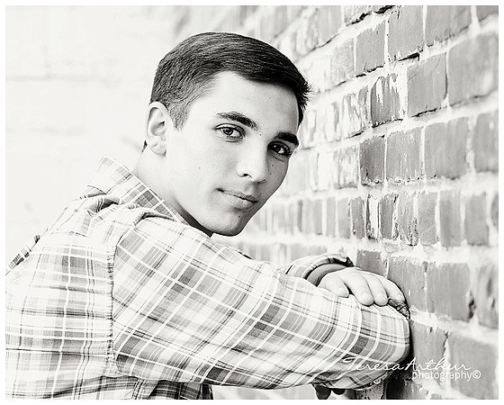 SENIOR PORTRAIT PHOTOGRAPHER IN WARRENTON VA-TERESA ARTHUR PHOTOGRAPHY