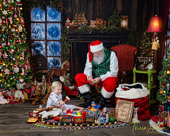 RileyW-Santa-2024-305-Edit