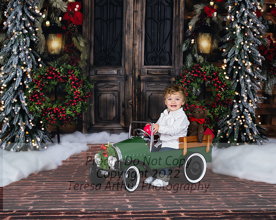 CY-MULLINS-18mos-CHRISTMAS-2022-64-Edit