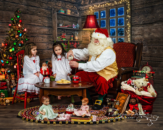 Christmas Ssnta Portraits by Teresa Arthur Photoghraphy