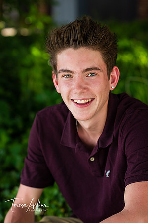 High School Senior Photos in Warrenton Virginia