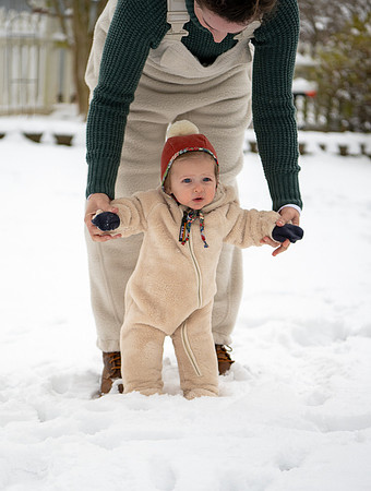 SNOWDAYS-2024-MARGARET'S FIRST SNOW-3
