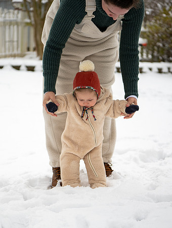 SNOWDAYS-2024-MARGARET'S FIRST SNOW-2
