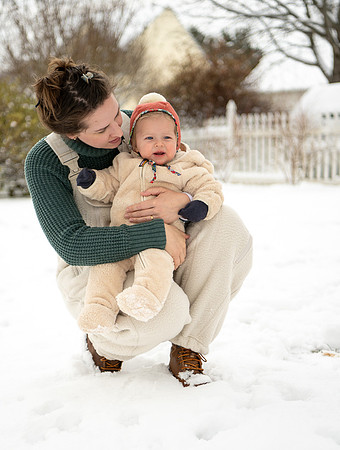 SNOWDAYS-2024-MARGARET'S FIRST SNOW-32