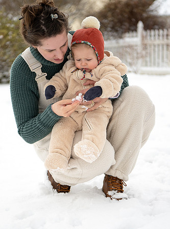 SNOWDAYS-2024-MARGARET'S FIRST SNOW-38