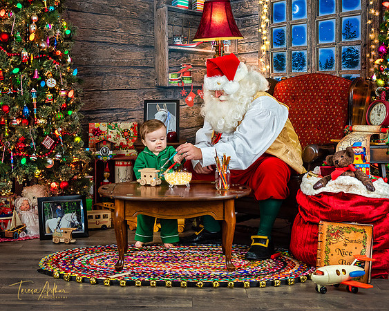 SANTA-BERRY-N-2019-218-Edit