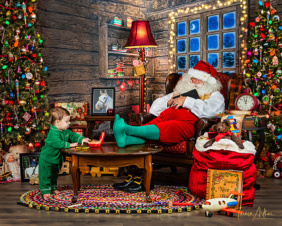 SANTA-BERRY-N-2019-237-Edit