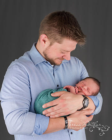 Daddy and son newborn portraits by Teresa Arthur Photography