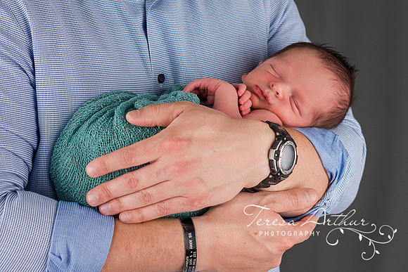 PROFESSIONAL NEWBORN PORTRAITS BY TERESA ARTHUR PHOTOGRAPHY IN NOVA