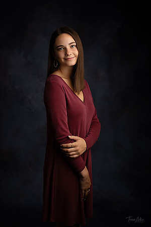 high school senior portraits in studio by teresa arthur photography
