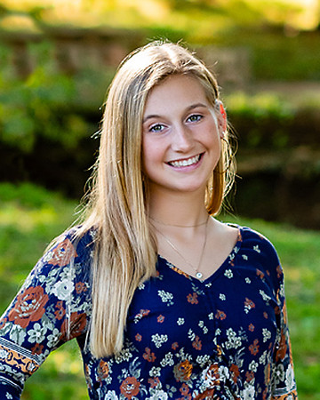 outdoor senior portraits by teresa arthur