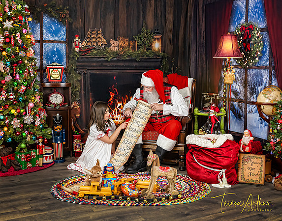 SANTA PHOTO SESSIONS BY TERESA ARTHUR PHOTOGRAPHY WARRENTON VIRGINIA