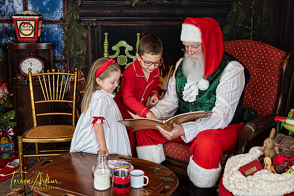 EC-HELSEL-SANTA-2024-145-Edit