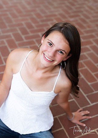 TEEN PORTRAIT PHOTOGRAPHER IN NORTHERN VIRGINIA-TERESA ARTHUR PHOTOGRAPHY