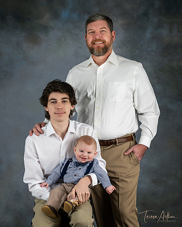 FAMILY PORTRAITS IN STUDIO IN NOVA AREA TERESA ARTHUR PHOTOGRAPHY WARRENTON VA