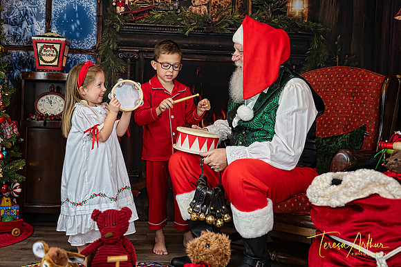 EC-HELSEL-SANTA-2024-1307-Edit