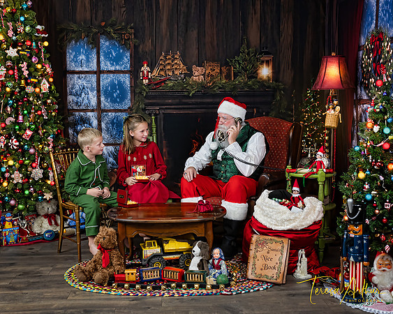 SANTA PHOTO SESSIONS NORTHERN VIRGINIA BY TERESA ARTHUR PHOTOGRAPHY
