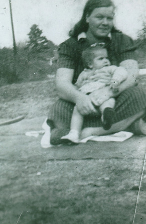 Lillian Addie Ramsey Raynor and Minnie F Raynor 12-26-1941