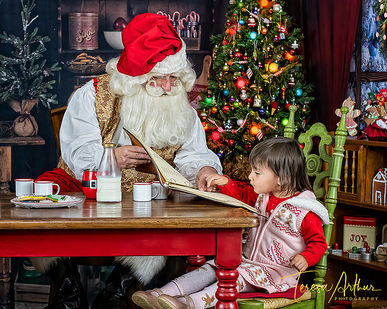 Liddle-Zarate-Santa-2024-621-Edit