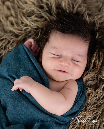 STUDIO NEWBORN PORTRAIT PHOTOGRAPHERS IN NORTHERN VA-TERESA ARTHUR PHOTOGRAPHY-FAUQUIER COUNTY AND SURROUNDING AREAS