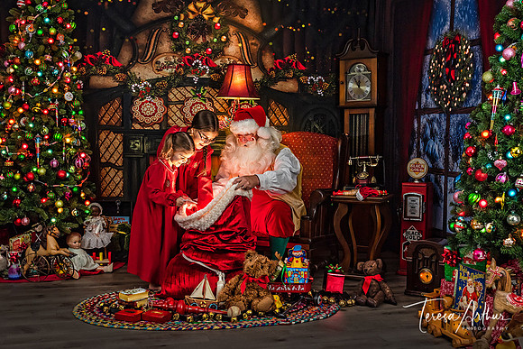 M-A-BRYANT-SANTA-2021-618-No Magic