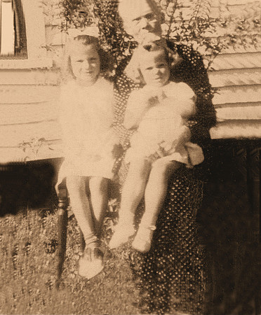 Francesena Ramsey with Martha Ann and Minnie F Raynor 1944ish
