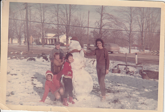 1970-Compton Kids with Mom-MI_20250407_0001