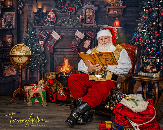 STORYBOOK SANTA PHOTO SESSION 2022 BY TERESA ARTHUR PHOTOGRAPHY WARRENTON VA