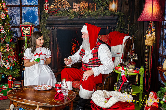 isabellaBak-Santa=2024-1274