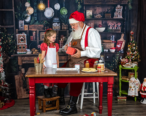 GLEAR-SANTA-2022-1118-Edit