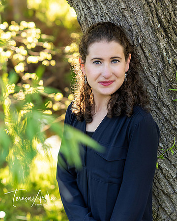 PROFESSIONAL OUTDOOR PORTRAIT PHOTOGRAPHERS IN NOVA AREA-TERESA ARTHUR PHOTOGRAPHER-PORTRAIT PHOTOGRAPHER-WARRENTON VA