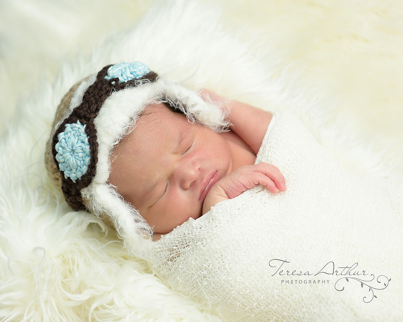 Teresa Arthur Photography newborn baby pilot