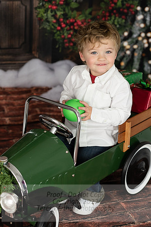 CY-MULLINS-18mos-CHRISTMAS-2022-160