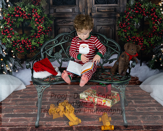 CY-MULLINS-18mos-CHRISTMAS-2022-96