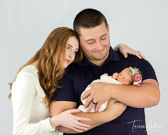 PROFESSIONAL NEWBORN PORTRAITS IN NORTHERN VIRGINIA-NEWBORN PHOTOGRAHERS IN NOVA AREA-TERESA ARTHUR PHOTOGRAPHY