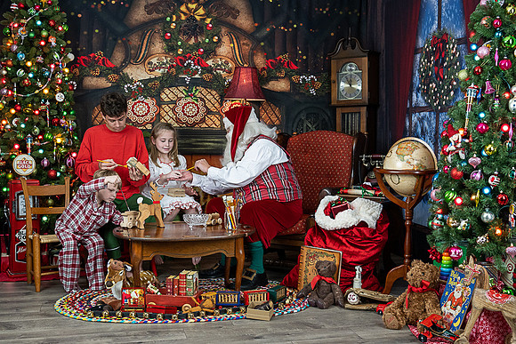 COMPTON-SANTA-2021-1202