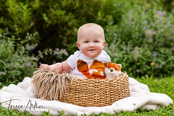 BABY-NEWBORN PHOTOGRAPHERS IN NORTHERN VA-TERESA ARTHUR PHOTOGRAPHY