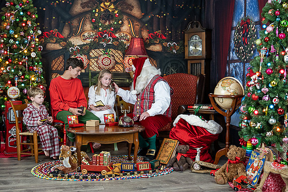 COMPTON-SANTA-2021-939