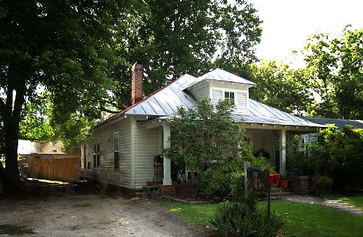 1400 Dogwood Ave