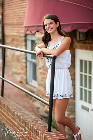TEEN PHOTOGRAPHER-TERESA ARTHUR PHOTOGRAPHY IN WARRENTON VA SERVES THE NOVA AREA