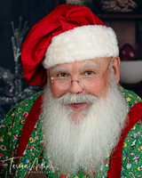 PICTURES WITH SANTA BY TERESA ARTHUR PHOTOGRAPHY NOVA SANTA PORTRAITS SANTA PARKER HOLLOWAY 2024